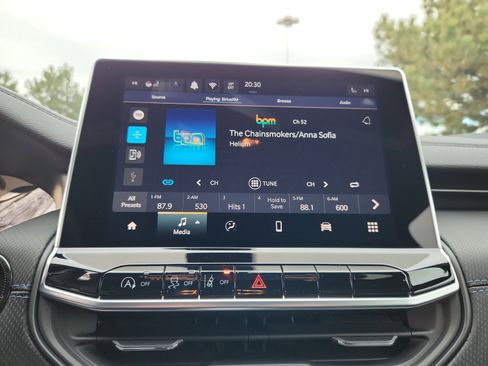 New 2026 Jeep Compass Latitude AWD/4WD image 27