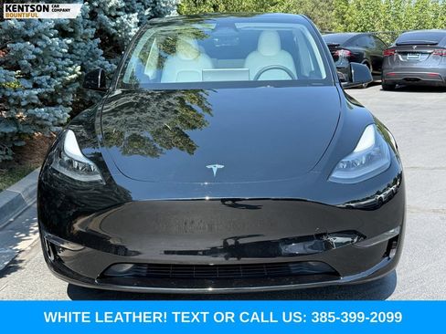 Used 2024 Tesla Model Y Performance AWD/4WD image 2