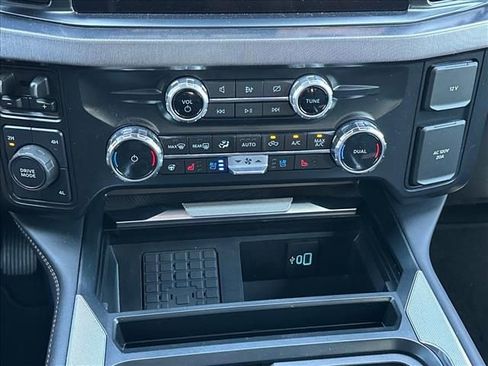 Used 2024 Ford F450 Platinum w/ FX4 Off-Road Package AWD/4WD image 30