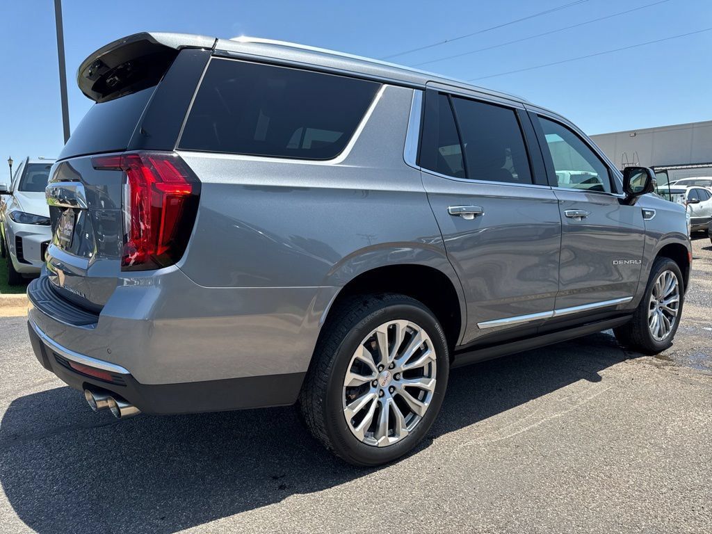 Used 2022 GMC Yukon Denali RWD image 4