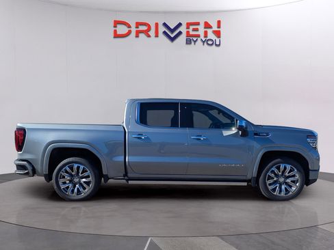New 2026 GMC Sierra 1500 Denali w/ Denali Reserve Package AWD/4WD image 6