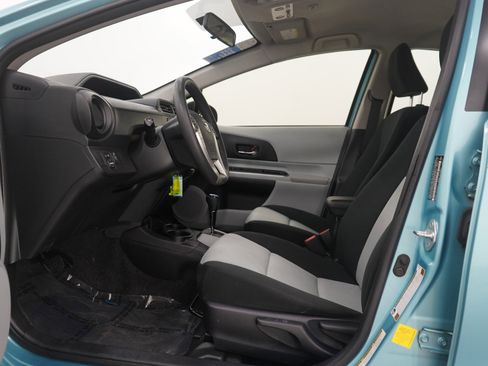 Used 2014 Toyota Prius C Two image 22