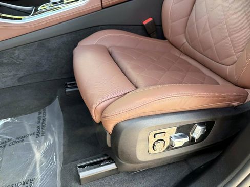 Used 2026 BMW X5 sDrive40i w/ Executive Package RWD image 17
