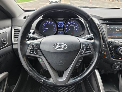 Used 2013 Hyundai Veloster Turbo image 23