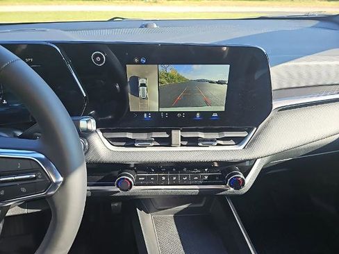 New 2026 Chevrolet Equinox LT w/ Convenience Package II image 15