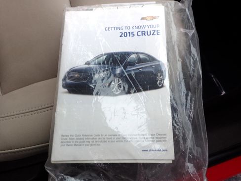 Used 2015 Chevrolet Cruze LT image 23