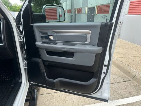 Used 2016 RAM 2500 SLT AWD/4WD image 24