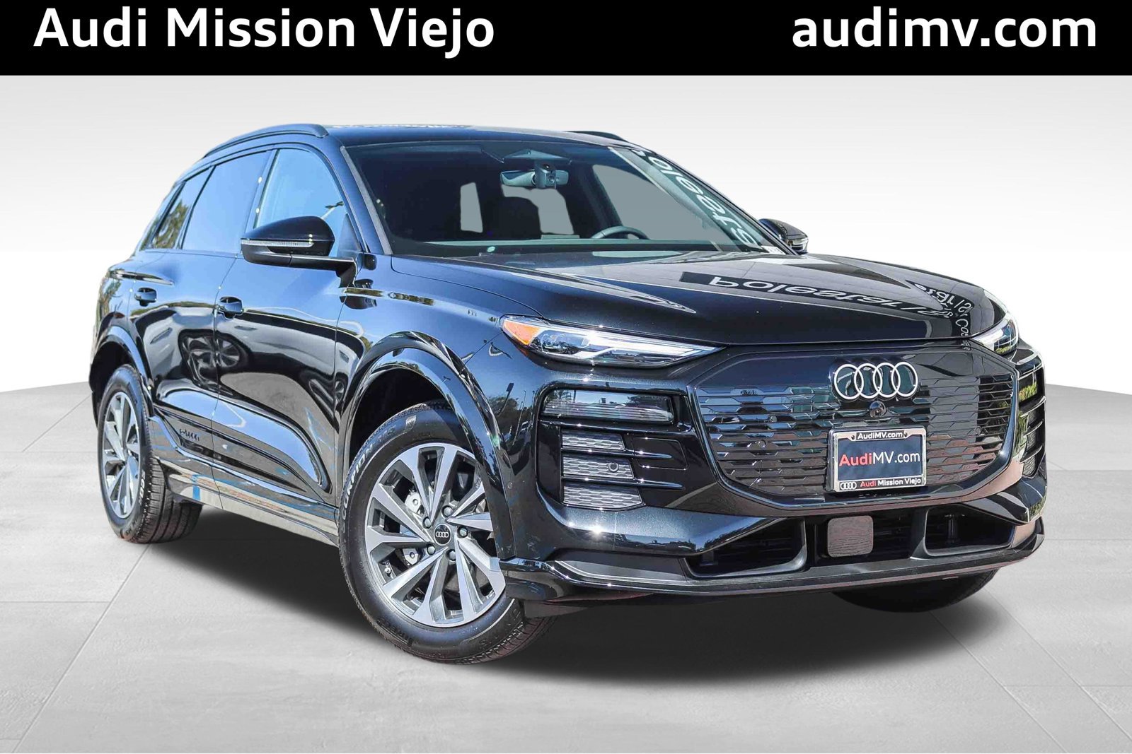 Used 2027 Audi Q6 e-tron Premium AWD/4WD image 1