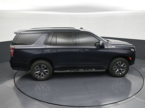 Used 2023 Chevrolet Tahoe Z71 w/ Luxury Package AWD/4WD image 18