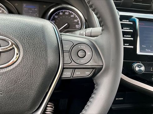 Certified 2020 Toyota Camry SE w/ Convenience Package image 25