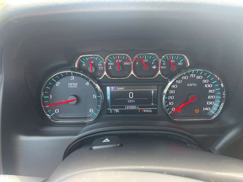 Used 2019 Chevrolet Tahoe LS RWD image 17
