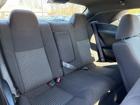 Used 2021 Dodge Challenger SXT image 18