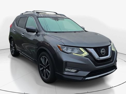 Used 2018 Nissan Rogue SL w/ Premium Package FWD image 4