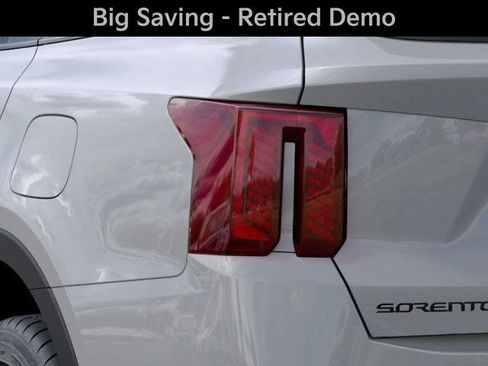 New 2026 Kia Sorento SX Prestige w/ Olive Brown Leather Package image 11