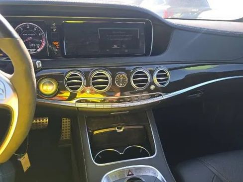Used 2014 Mercedes-Benz S 63 AMG 4MATIC Sedan image 11