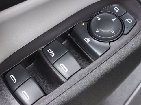 Used 2021 Chevrolet Equinox LT FWD image 24