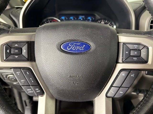 Used 2015 Ford F150 Lariat w/ Equipment Group 502A Luxury AWD/4WD image 28