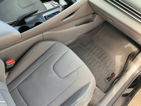 Used 2023 Hyundai Elantra SEL FWD image 34