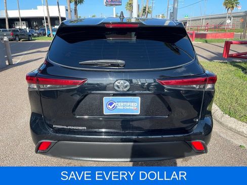 Used 2023 Toyota Highlander L FWD image 5