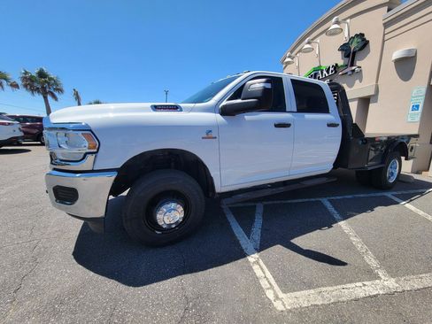 Used 2023 RAM 3500 Tradesman w/ Chrome Appearance Group AWD/4WD image 8