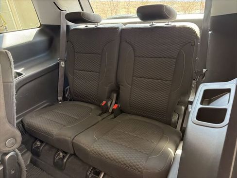 Used 2019 GMC Acadia SLE image 22