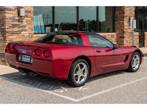Used 2000 Chevrolet Corvette Coupe w/ Memory Pkg RWD image 3