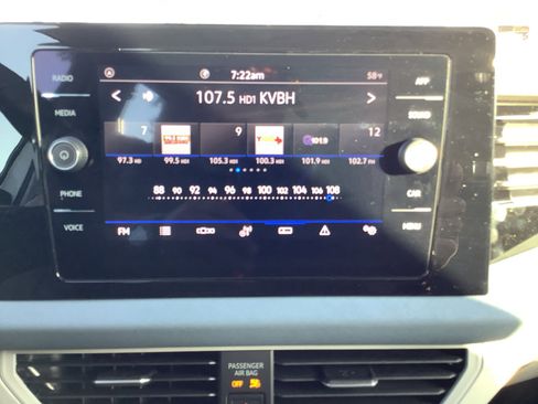 New 2025 Volkswagen Jetta SE image 17