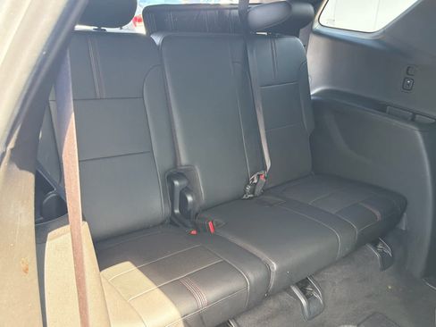 Certified 2023 Chevrolet Traverse RS w/ LPO, Floor Liner Package AWD/4WD image 30