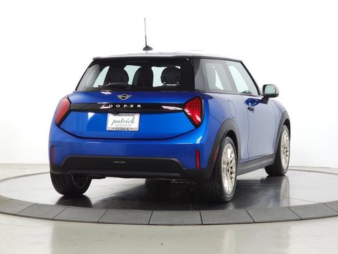 Used 2025 MINI Cooper 2-Door Hardtop FWD image 10