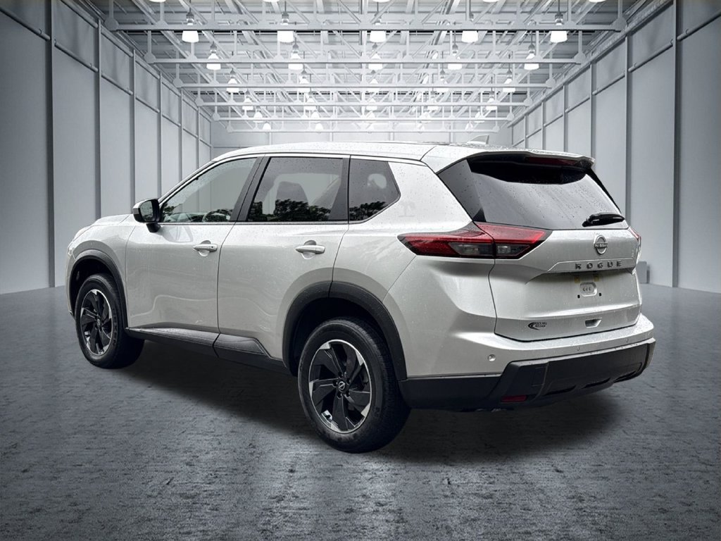 Used 2025 Nissan Rogue SV FWD image 6