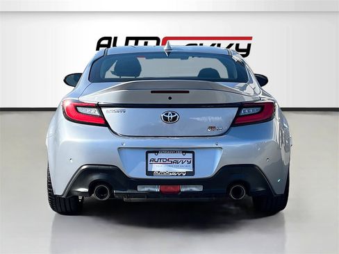 Used 2023 Toyota GR86 Premium w/ ALL Weather Mat Package (TMS) image 6