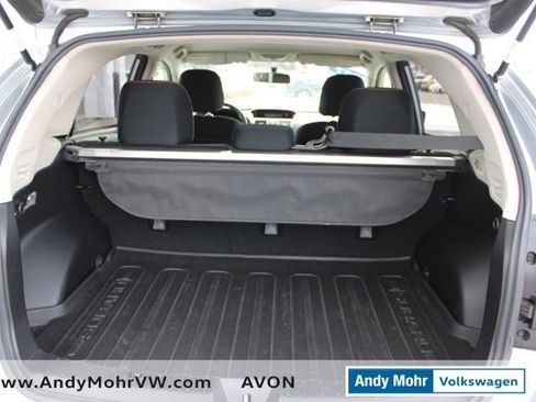 Used 2017 Subaru Crosstrek 2.0i Premium image 11