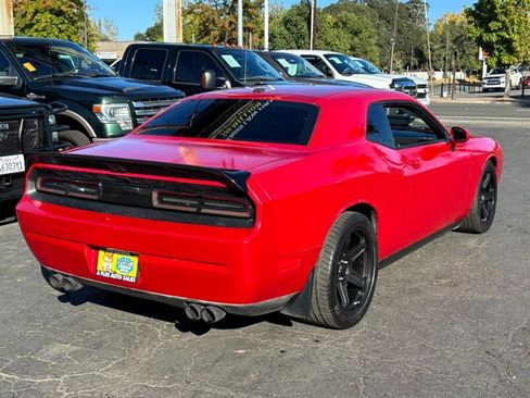 Used 2012 Dodge Challenger SRT8 image 2