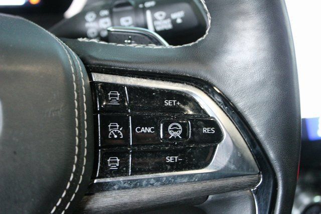 Used 2021 Jeep Grand Cherokee L Overland w/ Advanced Protech Group III AWD/4WD image 17