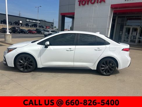 Used 2024 Toyota Corolla SE FWD image 7