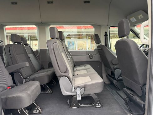 Used 2022 Ford Transit 350 XLT image 18