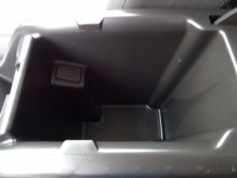 Used 2022 Chevrolet Colorado LT w/ Fleet Safety Package RWD image 26