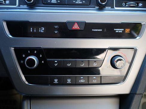 Used 2015 Hyundai Sonata SE w/ Option Group 09 FWD image 36