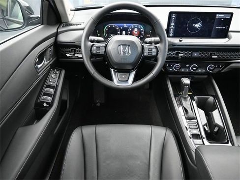 Certified 2025 Honda Accord Touring image 9