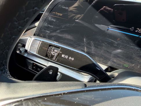 Used 2024 Cadillac Lyriq Luxury w/ LPO, Floor Liner Package AWD/4WD image 26