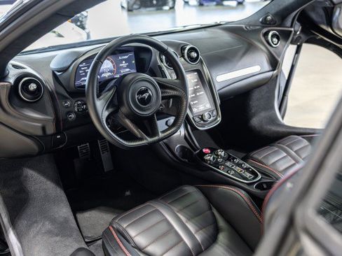 Used 2025 McLaren GTS RWD image 32