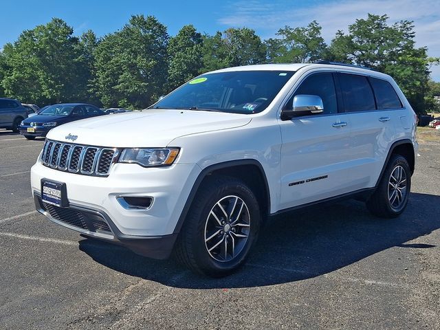 Used 2017 Jeep Grand Cherokee Limited AWD/4WD image 3