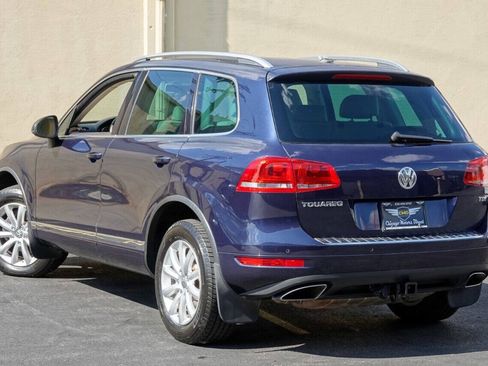 Used 2012 Volkswagen Touareg Sport AWD/4WD image 6