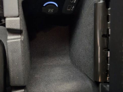 Used 2022 Dodge Challenger SXT image 45