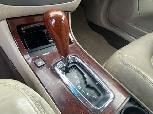 Used 2009 Buick Lucerne CXL image 8