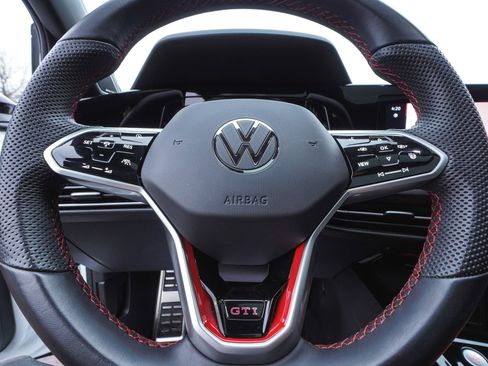 Used 2024 Volkswagen GTI SE image 18