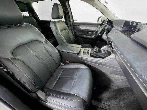 Used 2024 MAZDA CX-90 3.3 Turbo w/ Preferred Plus image 35