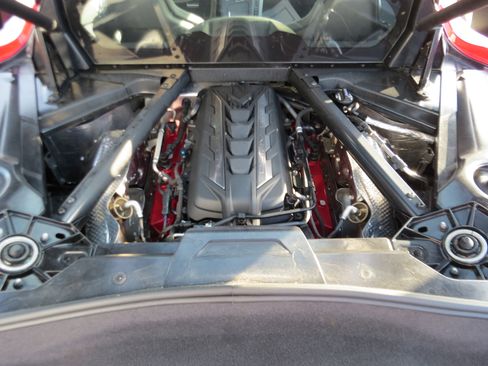 Used 2021 Chevrolet Corvette Stingray Preferred Cpe w/ 2LT RWD image 24