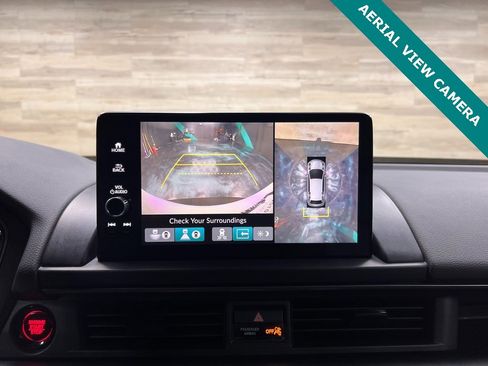 Used 2023 Honda Pilot TrailSport image 7