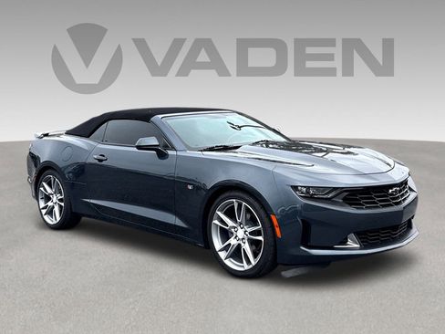 Used 2019 Chevrolet Camaro LT RWD image 1